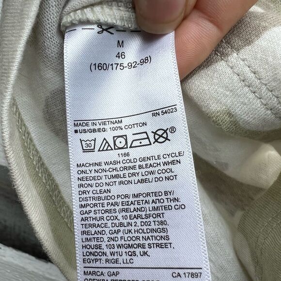 Gap NWT Camo Top - Picture 5 of 7